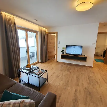 Engadin Lodge Premium & Private Samnaun Exterior photo