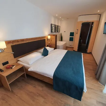 Engadin Lodge Premium & Private Samnaun Exterior photo